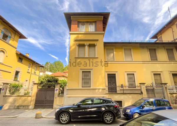 casa indipendente in vendita a Torino in zona Santa Rita