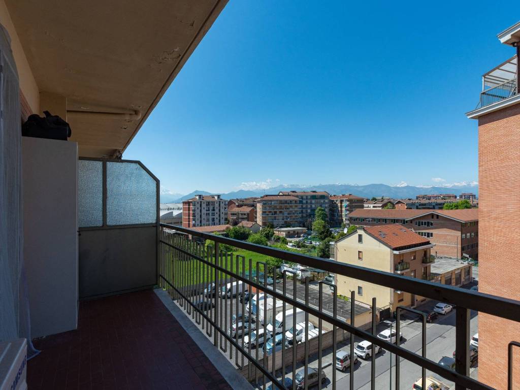appartamento in vendita a Torino in zona Barca