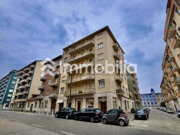 appartamento in vendita a Torino in zona Santa Rita