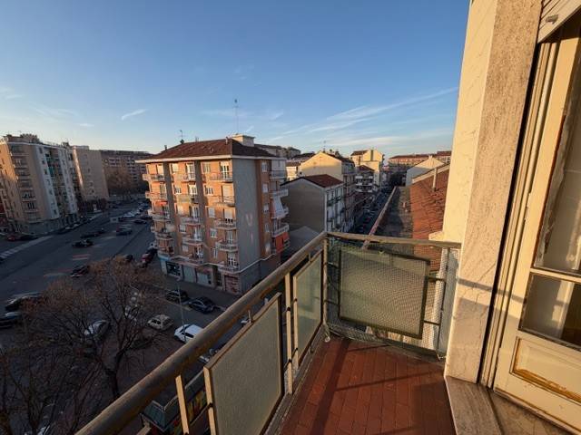 appartamento in vendita a Torino in zona Rebaudengo