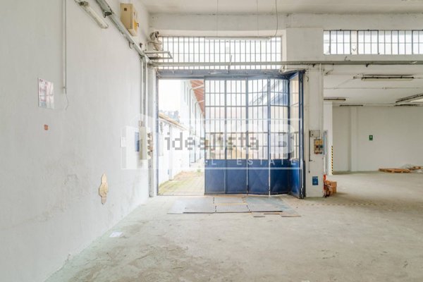 locale di sgombero in vendita a Torino in zona Borgata Lesna