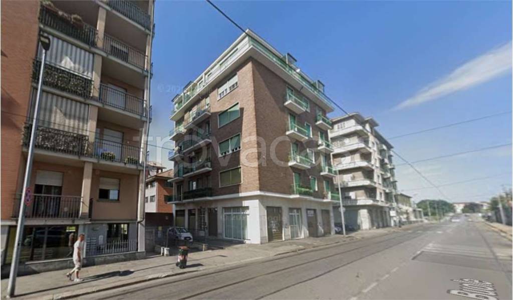 appartamento in vendita a Torino in zona Lingotto