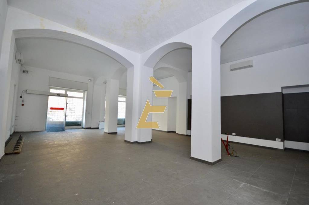casa indipendente in vendita a Torino in zona Rosa