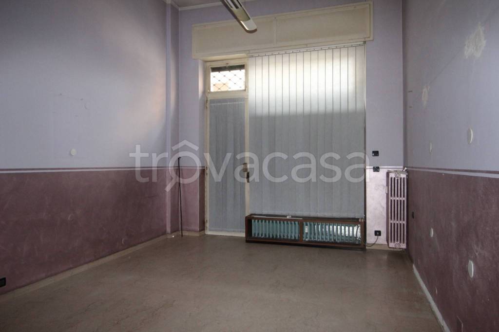 negozio in vendita a Torino in zona Pozzo Strada