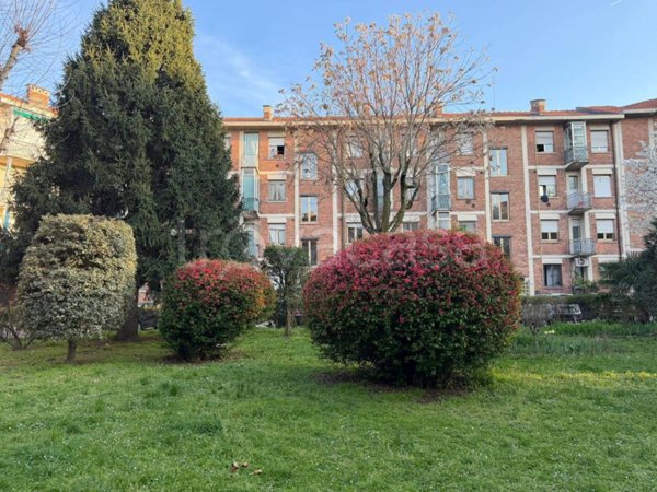 appartamento in vendita a Torino in zona Lucento