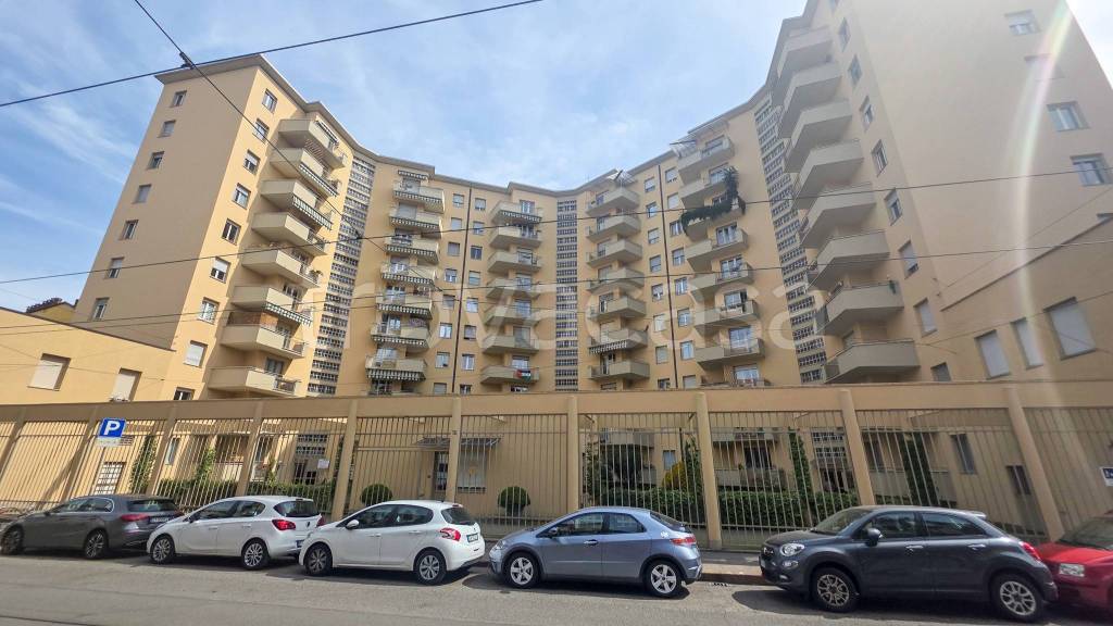 appartamento in vendita a Torino in zona Cenisia