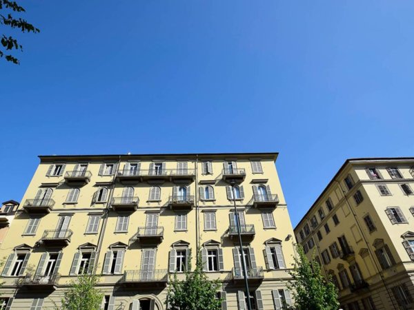 appartamento in vendita a Torino in zona Crocetta