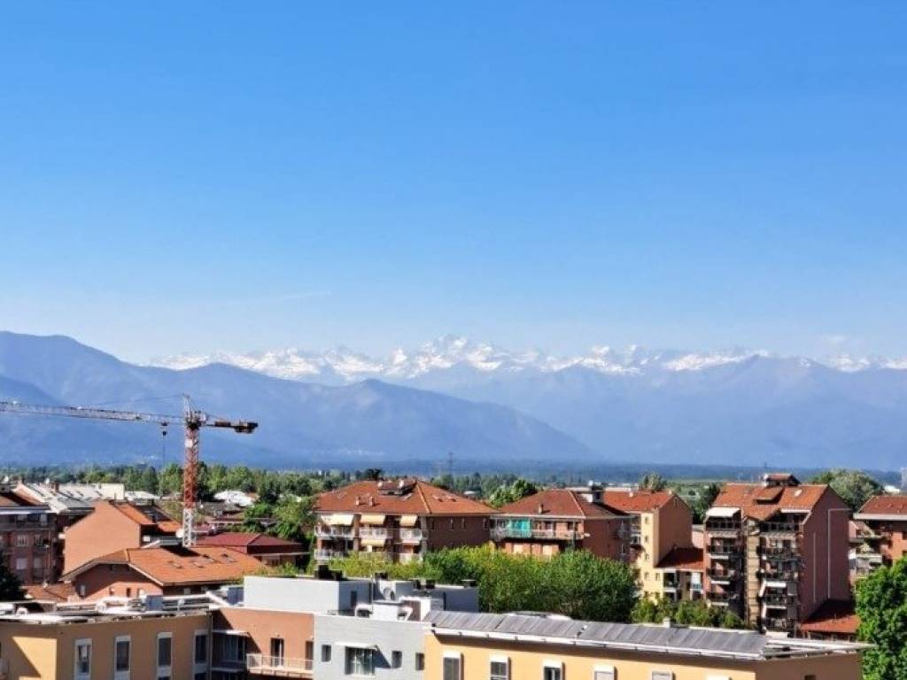 appartamento in vendita a Torino in zona Parella