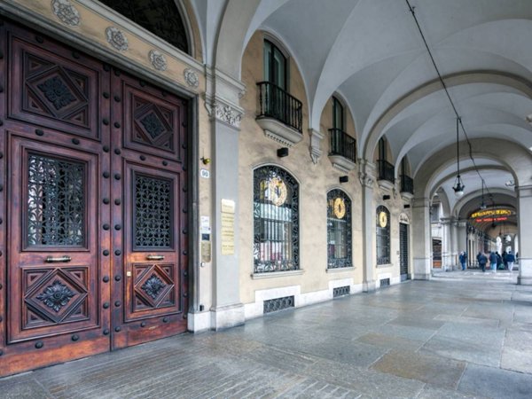 appartamento in vendita a Torino in zona Crocetta