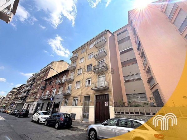 appartamento in vendita a Torino in zona Cenisia