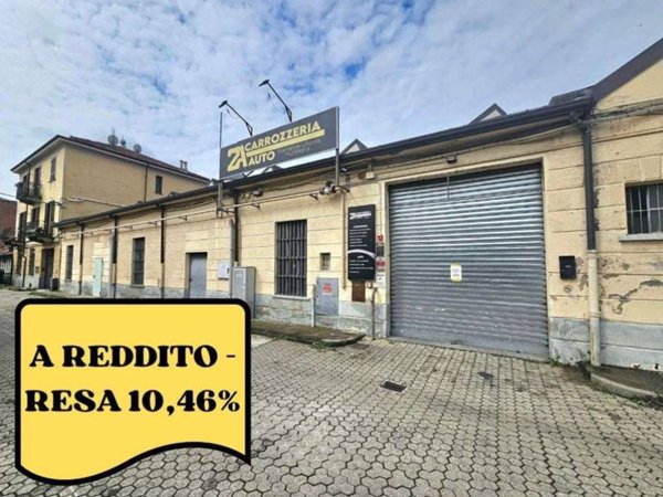locale commerciale in vendita a Torino in zona Lucento