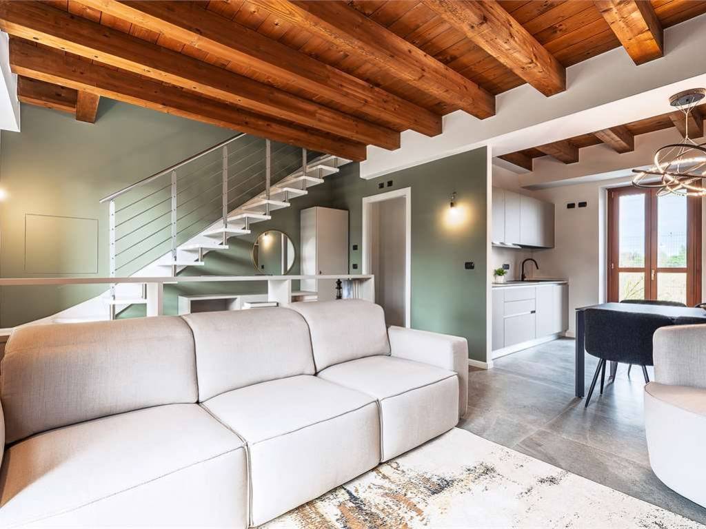 casa indipendente in vendita a Torino in zona Mirafiori Sud