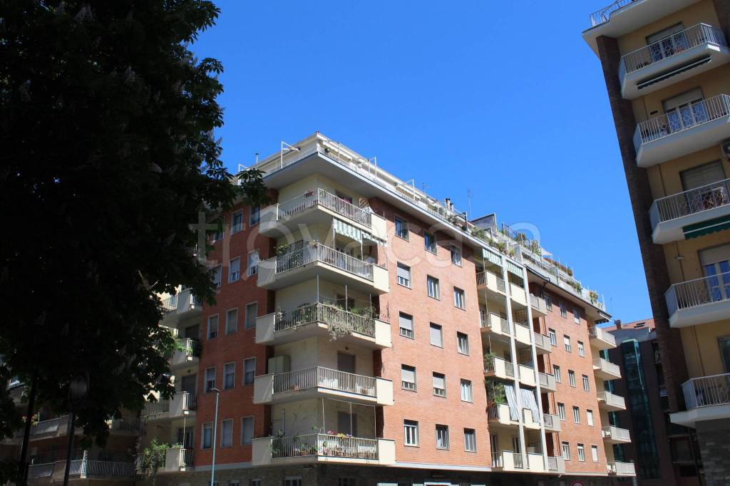 appartamento in vendita a Torino in zona Santa Rita