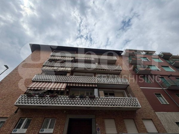 appartamento in vendita a Torino in zona Santa Rita