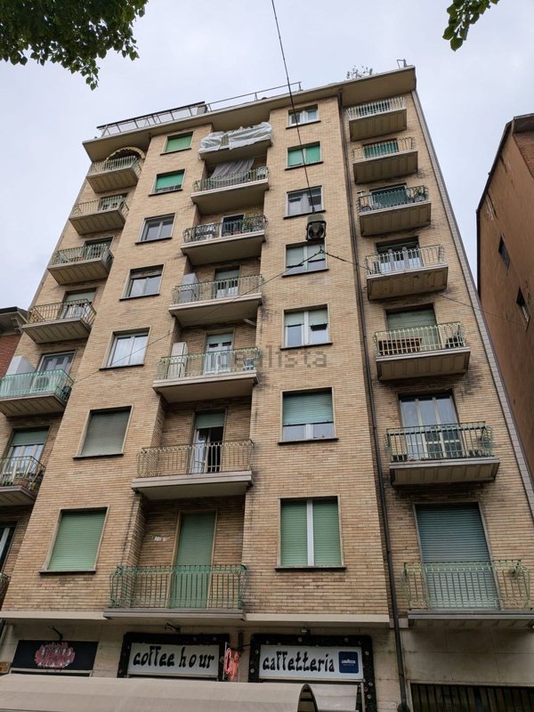 appartamento in vendita a Torino in zona Borgo San Paolo