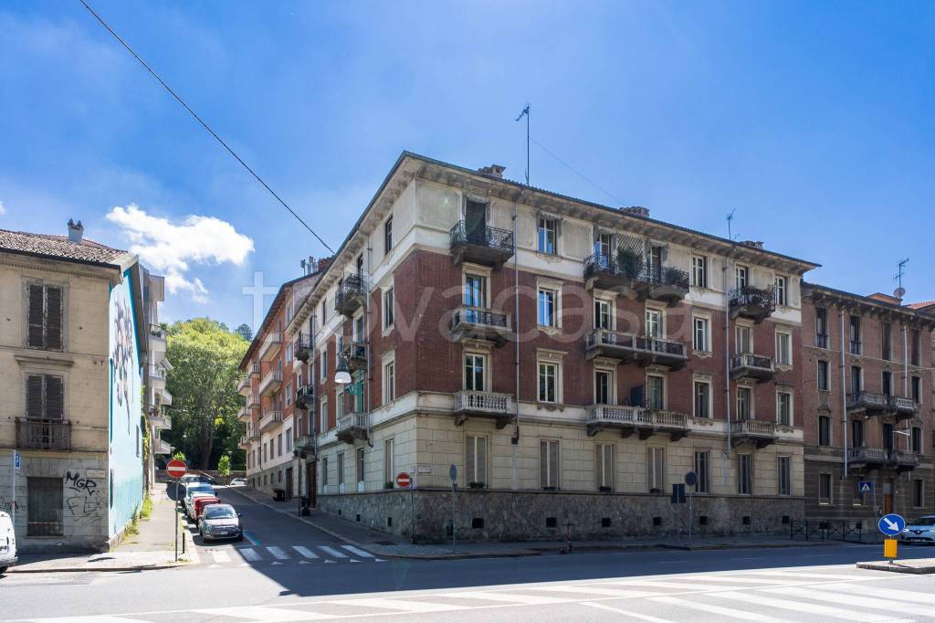 appartamento in vendita a Torino in zona Gran Madre