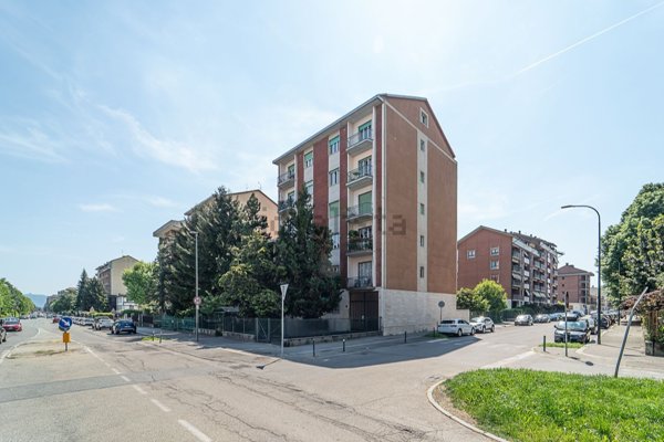 appartamento in vendita a Torino in zona Parella