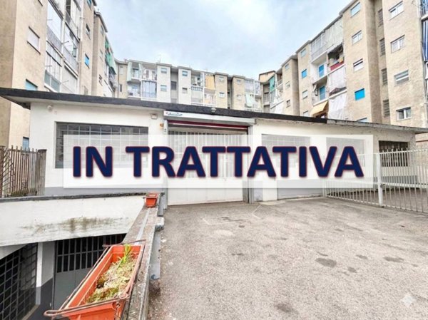 locale commerciale in vendita a Torino in zona Vanchiglia