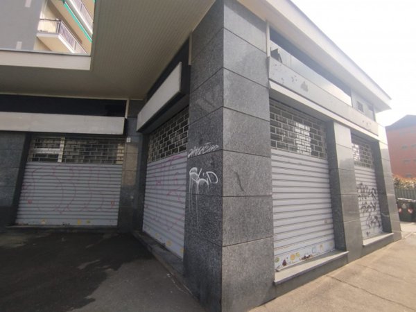 negozio in vendita a Torino in zona Millefonti