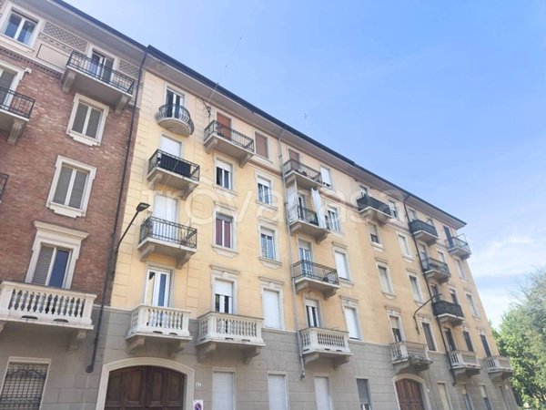 appartamento in vendita a Torino in zona Borgata Vittoria