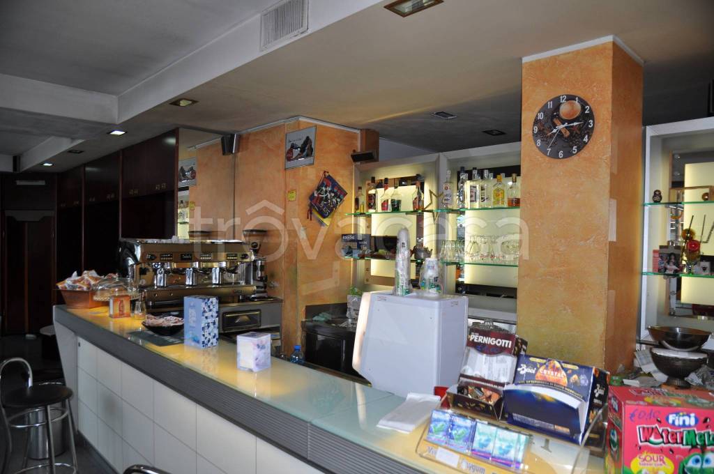 negozio in vendita a Torino in zona Barriera di Milano
