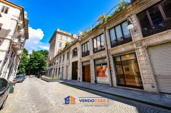 negozio in vendita a Torino in zona Centro Storico