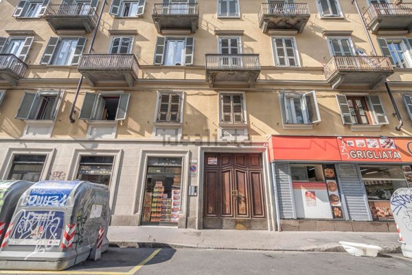 appartamento in vendita a Torino in zona San Salvario