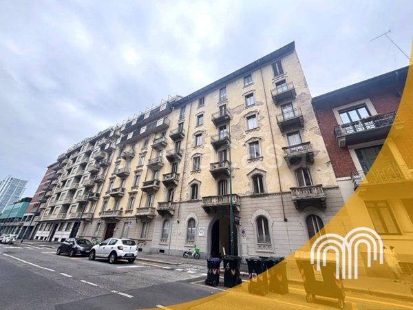 appartamento in vendita a Torino in zona Cit Turin