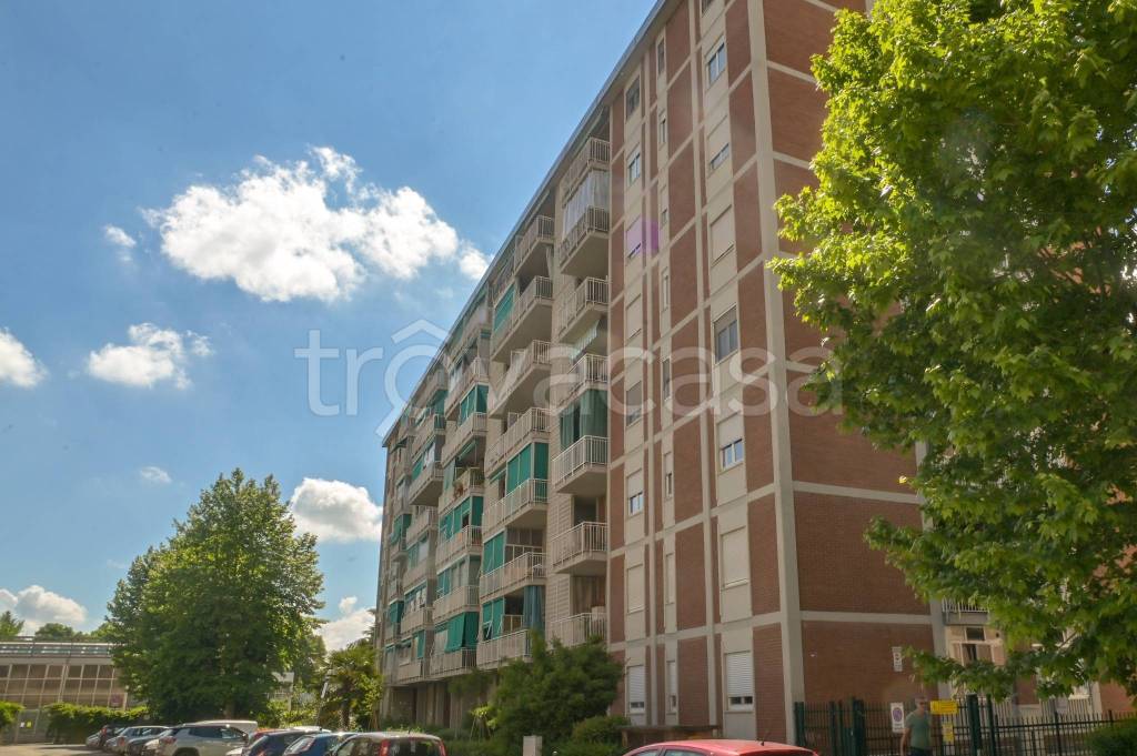 appartamento in vendita a Torino in zona Mirafiori Sud