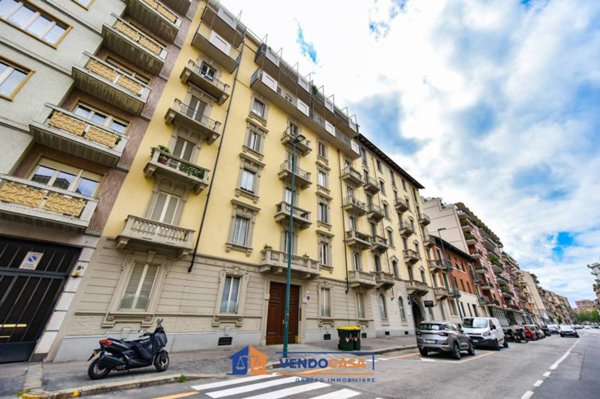 appartamento in vendita a Torino in zona Cit Turin