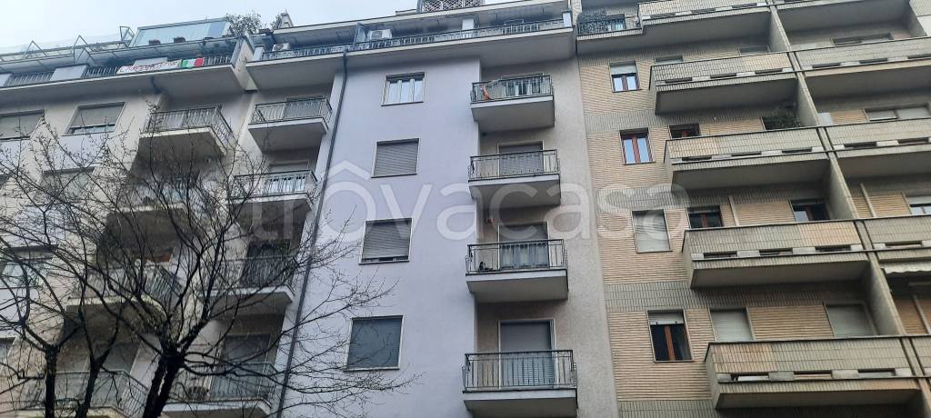 appartamento in vendita a Torino in zona Santa Rita