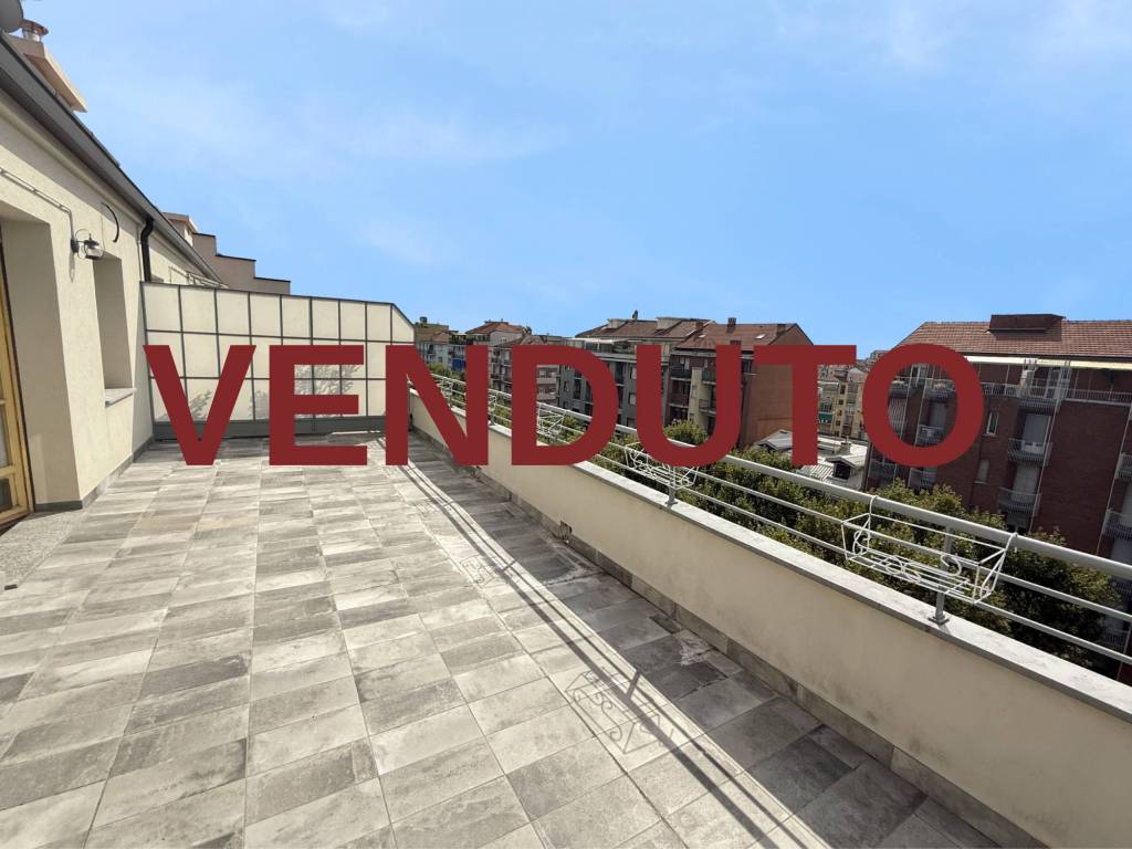 appartamento in vendita a Torino in zona Parella