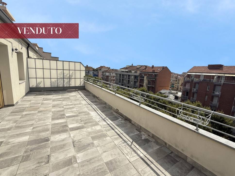 appartamento in vendita a Torino in zona Parella