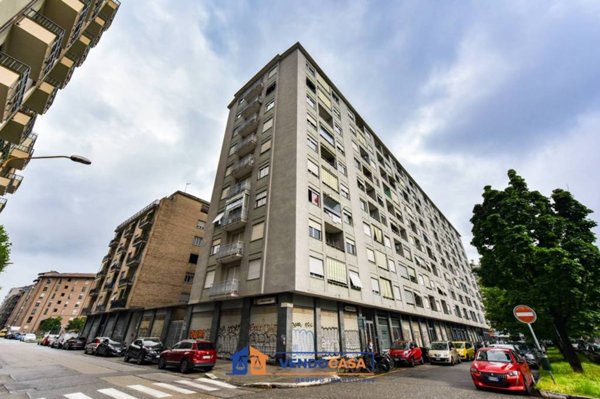 appartamento in vendita a Torino in zona Lingotto