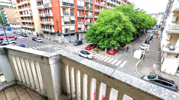 appartamento in vendita a Torino in zona Borgata Vittoria