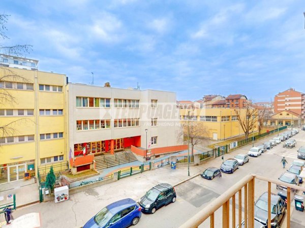 appartamento in vendita a Torino in zona Parella
