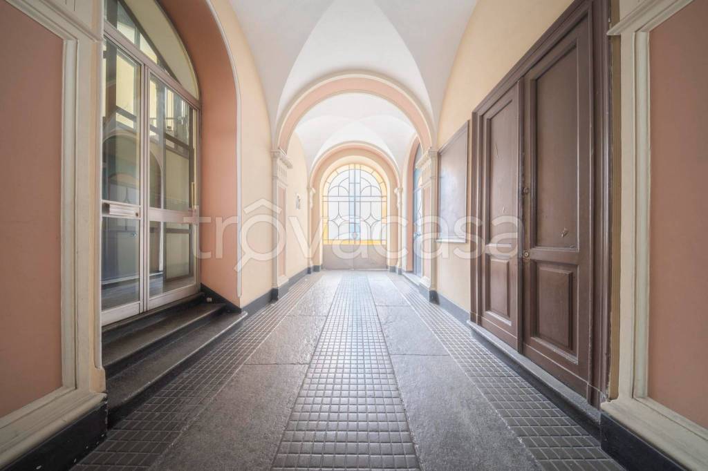 appartamento in vendita a Torino in zona Lingotto