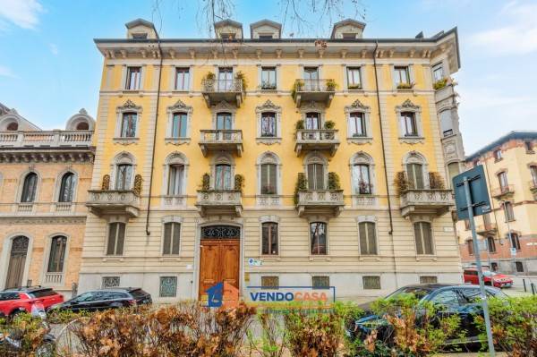 appartamento in vendita a Torino in zona Borgo Po