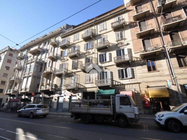 negozio in vendita a Torino in zona San Salvario