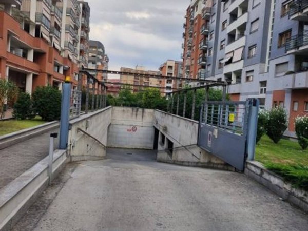 locale di sgombero in vendita a Torino in zona Borgo San Paolo