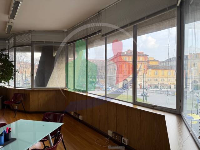 ufficio in vendita a Torino in zona Borgo San Paolo
