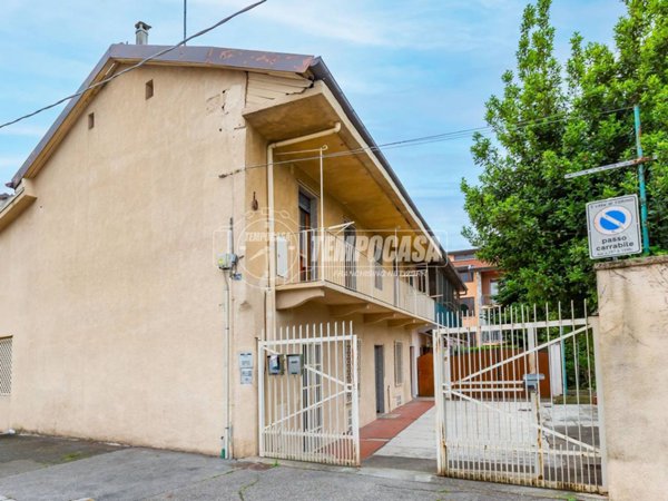 appartamento in vendita a Torino in zona Barca