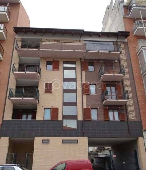 appartamento in vendita a Torino in zona Borgata Vittoria