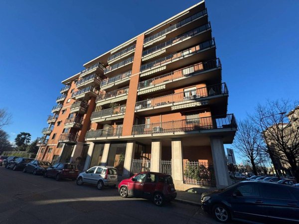 appartamento in vendita a Torino in zona Millefonti