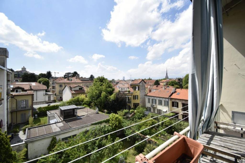 appartamento in vendita a Torino in zona Gran Madre