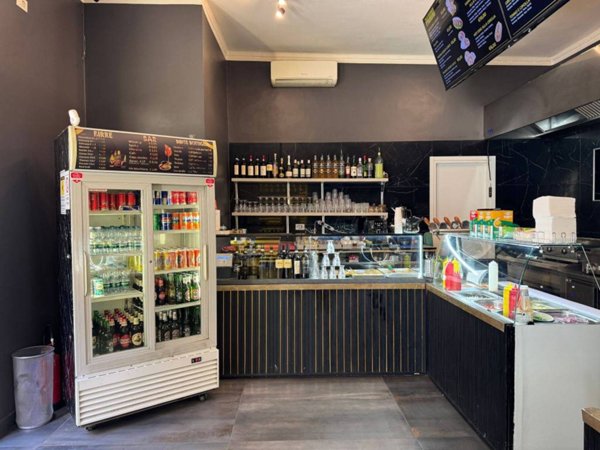 negozio in vendita a Torino in zona San Salvario