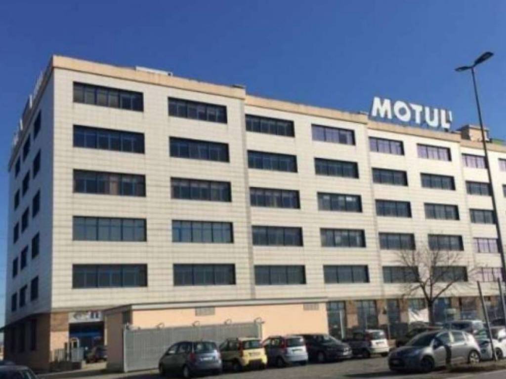 ufficio in vendita a Torino in zona Falchera