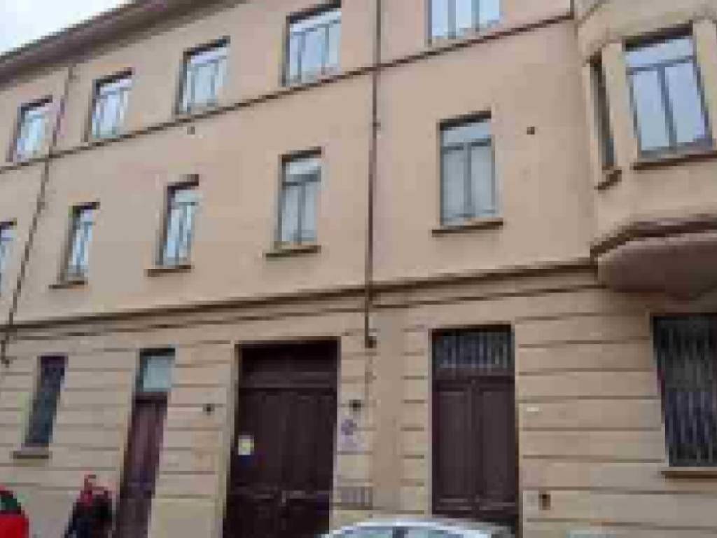 ufficio in vendita a Torino in zona Rebaudengo