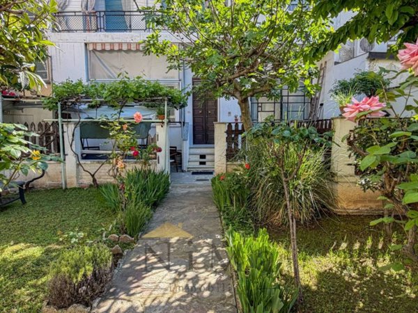 casa indipendente in vendita a Torino in zona Parella
