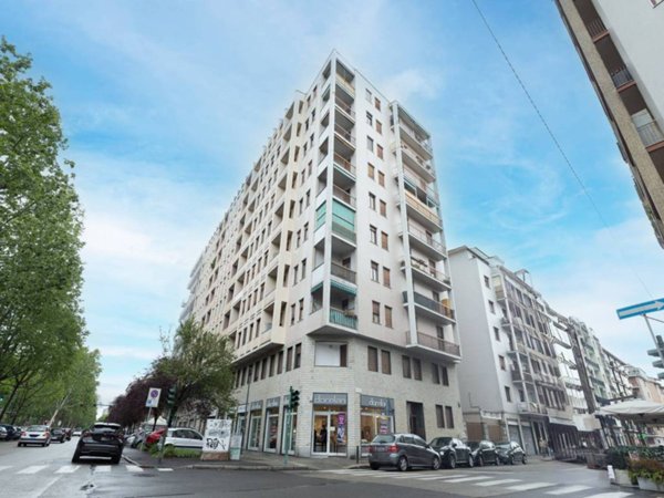 appartamento in vendita a Torino in zona Lingotto